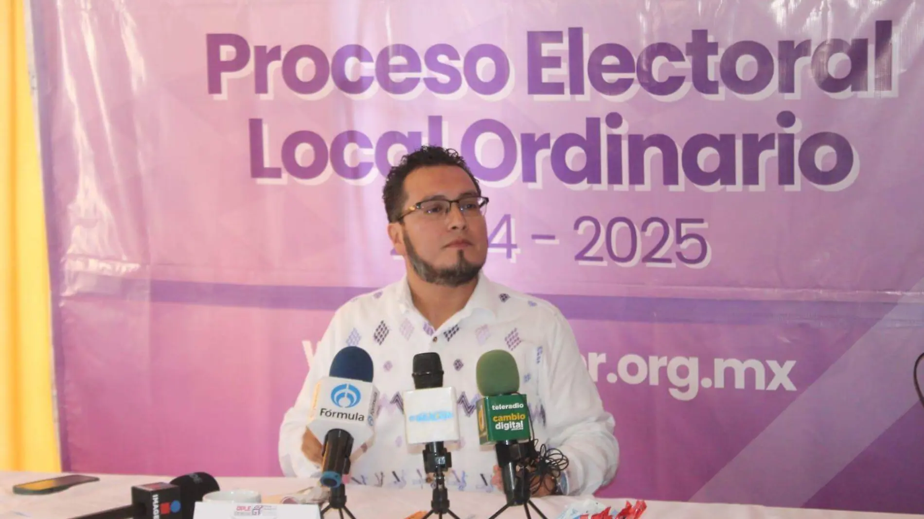 Roberto López Pérez, consejero electoral del OPLE